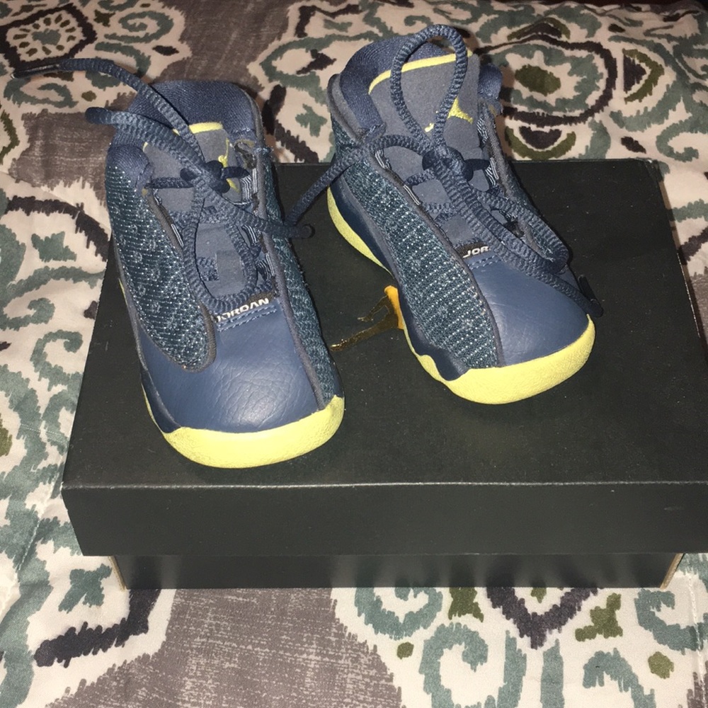 Jordan Retro 12
